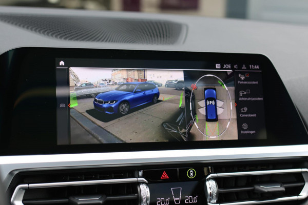 BMW 3 Serie Touring 330e M-Sport *Pano*H/K*360 Camera*Trekhaak*