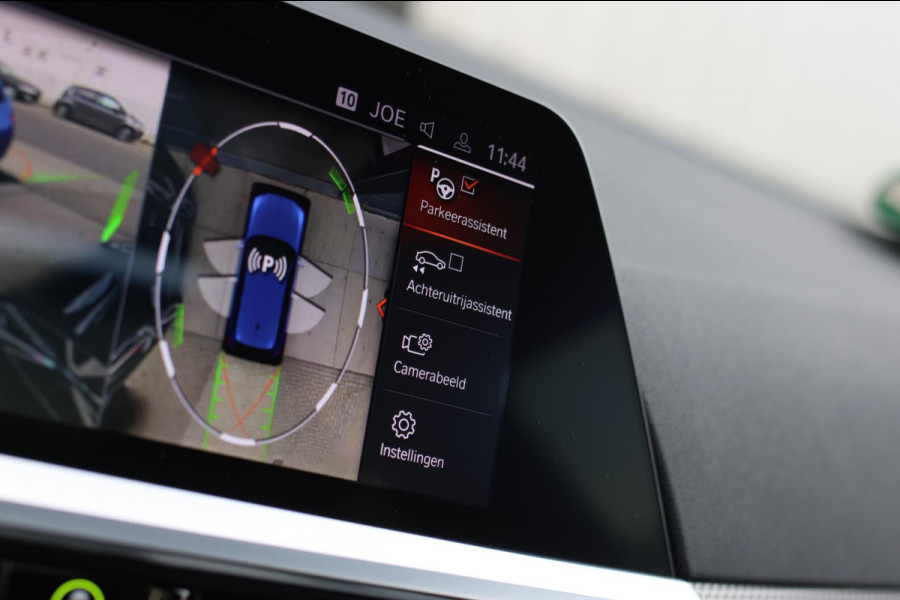 BMW 3 Serie Touring 330e M-Sport *Pano*H/K*360 Camera*Trekhaak*