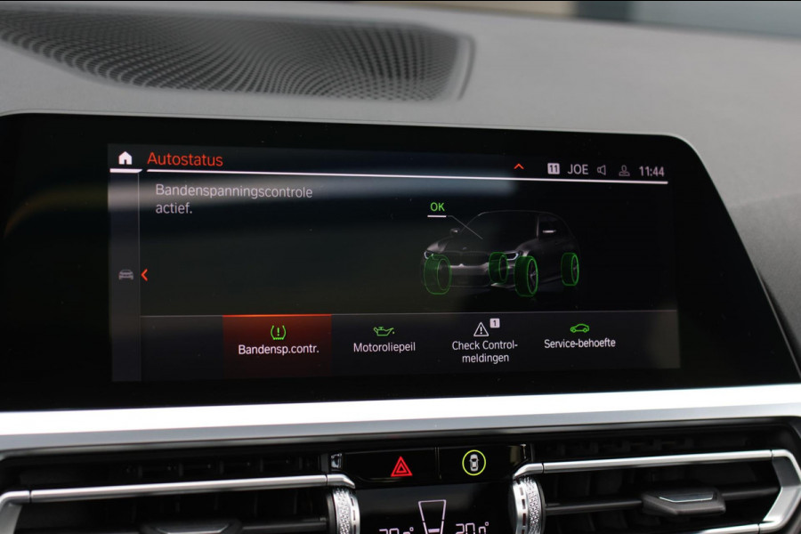 BMW 3 Serie Touring 330e M-Sport *Pano*H/K*360 Camera*Trekhaak*