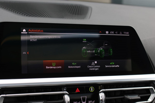 BMW 3 Serie Touring 330e M-Sport *Pano*H/K*360 Camera*Trekhaak*