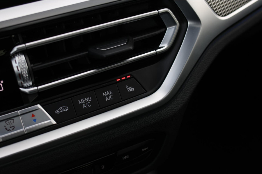 BMW 3 Serie Touring 330e M-Sport *Pano*H/K*360 Camera*Trekhaak*