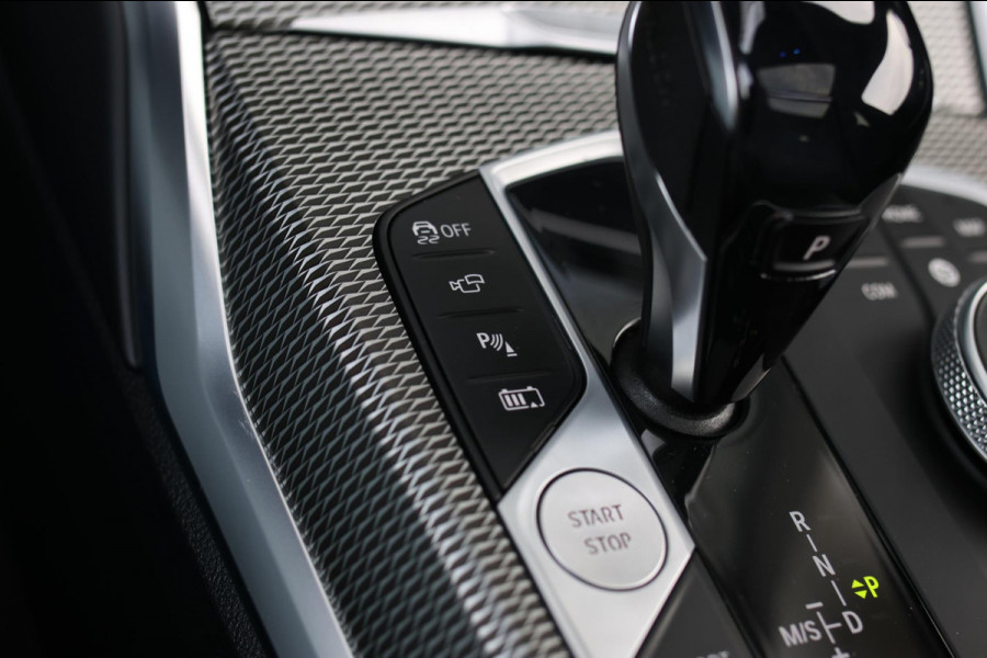 BMW 3 Serie Touring 330e M-Sport *Pano*H/K*360 Camera*Trekhaak*