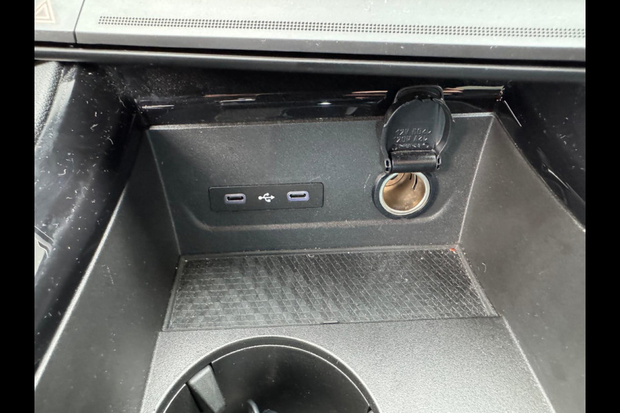 Renault Austral TCe 160 EDC mild hybrid techno esprit Alpine Mat grijs / Trekhaak afn. / 1.800 KG Trekg. / 360 Camera / E. Aklep