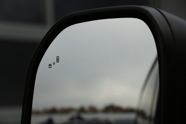 Ford Transit Custom 320 2.0 TDCI 136 | L2H1 | LED | Camera | Navi | Clima..