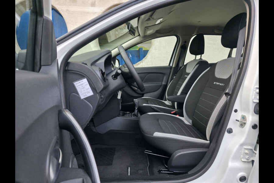 Dacia Sandero 0.9 TCe Stepway Laureate | Automaat | Navigatie |
