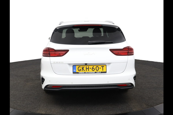 Kia Ceed Sportswagon 1.5 T-GDi DynamicPlusLine - Lichtmetalen Velgen - LED - Cruise Control - Stoel/Stuurverwarming - Dodehoek Detectie - Fabrieksgarantie Tot 2031
