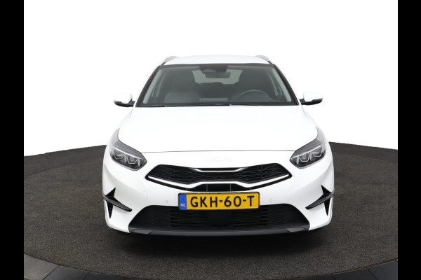 Kia Ceed Sportswagon 1.5 T-GDi DynamicPlusLine - Lichtmetalen Velgen - LED - Cruise Control - Stoel/Stuurverwarming - Dodehoek Detectie - Fabrieksgarantie Tot 2031