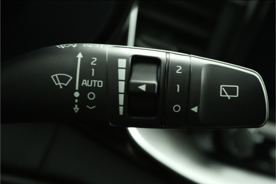 Kia Ceed Sportswagon 1.5 T-GDi DynamicPlusLine - Lichtmetalen Velgen - LED - Cruise Control - Stoel/Stuurverwarming - Dodehoek Detectie - Fabrieksgarantie Tot 2031