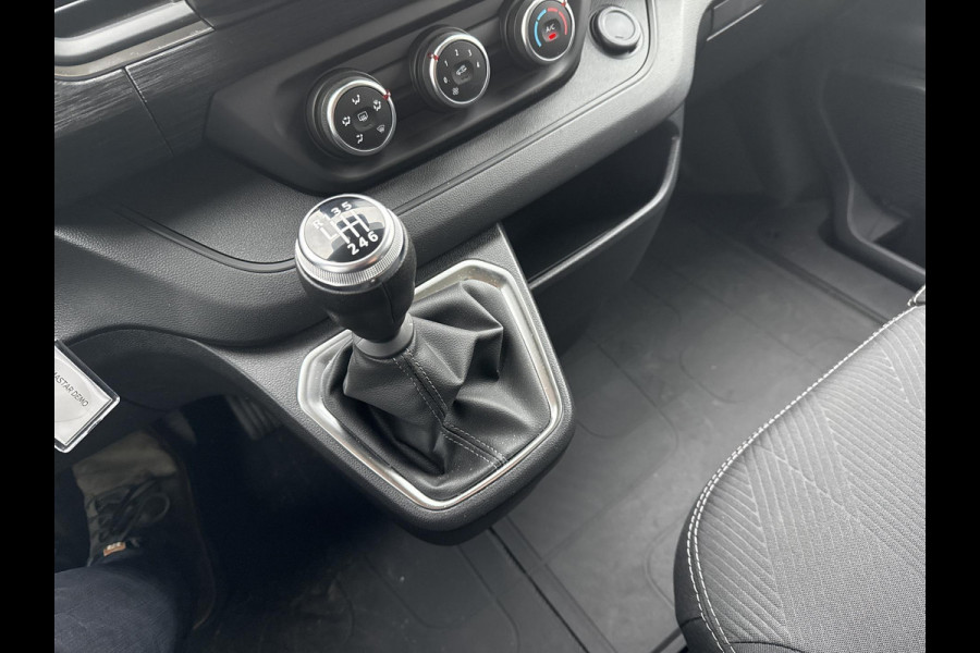 Nissan Primastar 2.0 dCi L1H1 N-Connecta + betimmering + trekhaak