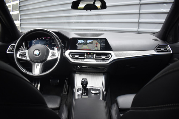 BMW 3 Serie 330e M Sport Individual | Pano | Laser | ACC | Head-Up | Memory Seats | 19'' Wielen |