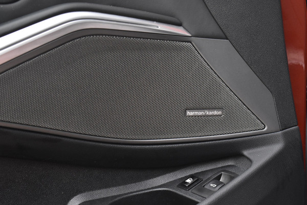 BMW 3 Serie 330e M Sport Individual | Pano | Laser | ACC | Head-Up | Memory Seats | 19'' Wielen |