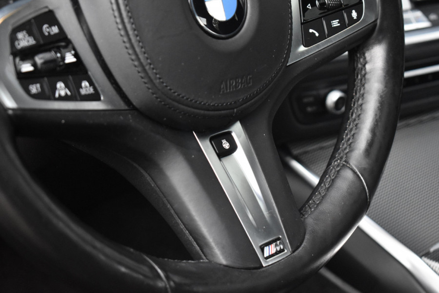BMW 3 Serie 330e M Sport Individual | Pano | Laser | ACC | Head-Up | Memory Seats | 19'' Wielen |