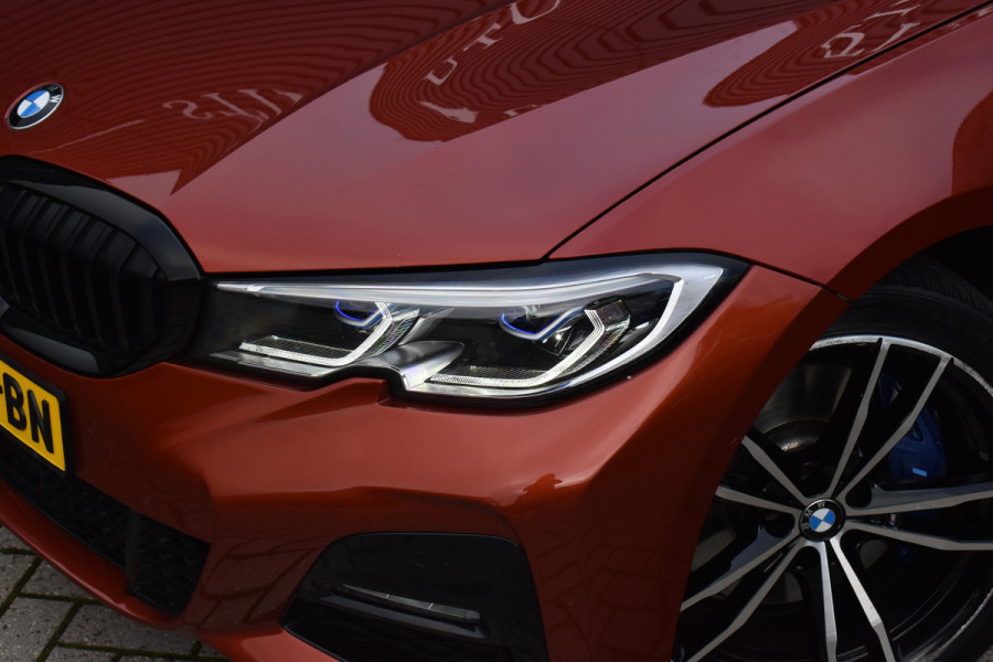 BMW 3 Serie 330e M Sport Individual | Pano | Laser | ACC | Head-Up | Memory Seats | 19'' Wielen |