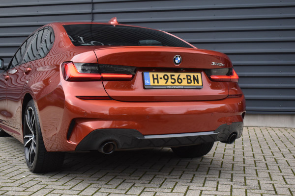 BMW 3 Serie 330e M Sport Individual | Pano | Laser | ACC | Head-Up | Memory Seats | 19'' Wielen |