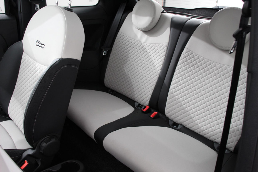 Fiat 500 1.0 Hybrid 69pk Dolcevita | Navigatie | Apple Carplay/Android Auto | Panoramadak | Parkeersensor achter | Cruise Control | Climatronic