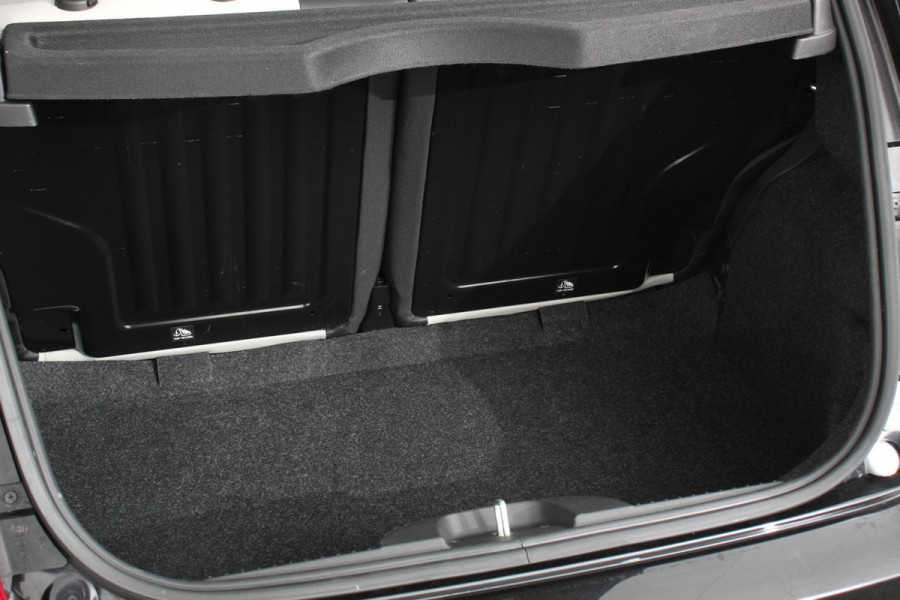 Fiat 500 1.0 Hybrid 69pk Dolcevita | Navigatie | Apple Carplay/Android Auto | Panoramadak | Parkeersensor achter | Cruise Control | Climatronic