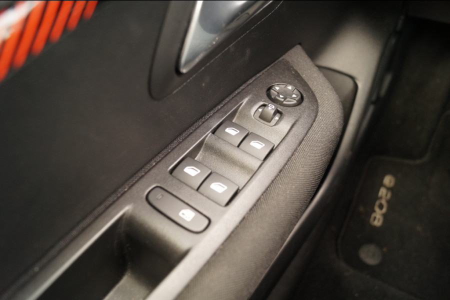 Peugeot e-208 EV Active 50kWh Automaat -NAVI-ECC-CARPLAY-
