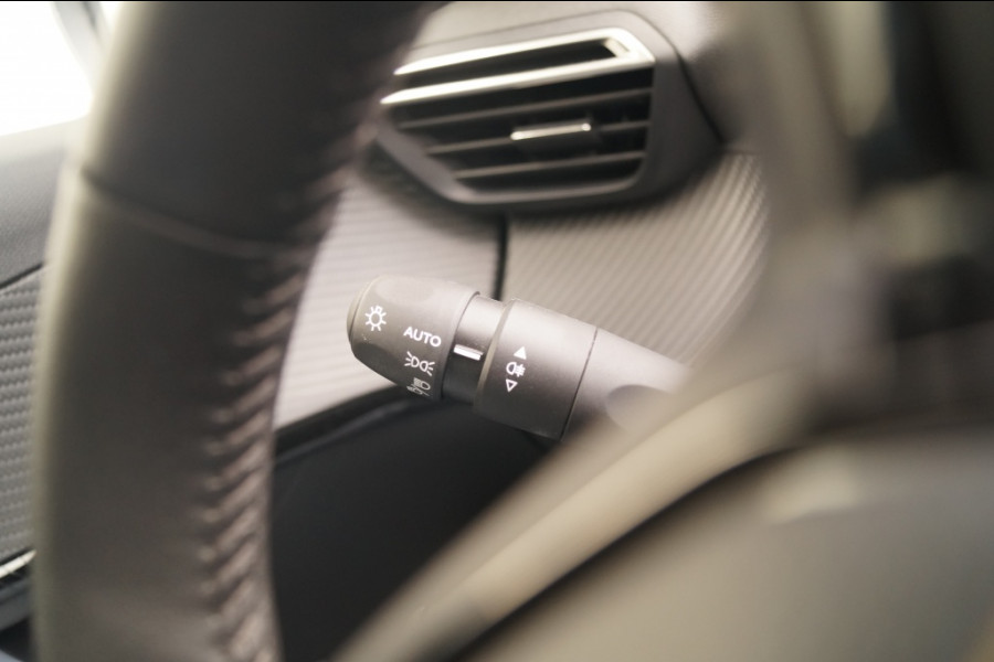 Peugeot e-208 EV Active 50kWh Automaat -NAVI-ECC-CARPLAY-