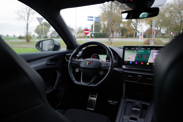 CUPRA Formentor 1.4 e-Hybrid 245 PK VZ Performance, Stuur-Startknop, Groot-Navigatie, Carplay, Kuipstoelen, Camera