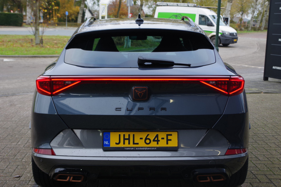 CUPRA Formentor 1.4 e-Hybrid 245 PK VZ Performance, Stuur-Startknop, Groot-Navigatie, Carplay, Kuipstoelen, Camera