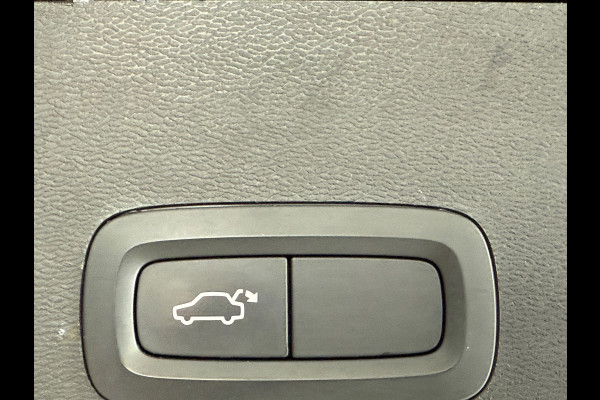 Volvo XC40 1.5 T5 Twin Engine R-Design 93% SOH