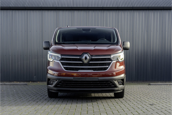 Renault Trafic Blue dCi 150PK | L2H1 | 9-Zits | EX BTW/BPM | LED | Canera | Navi | Zijschuifdeur R+L | Cruise | Airco | PDC | Euro 6