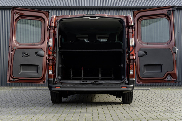 Renault Trafic Blue dCi 150PK | L2H1 | 9-Zits | EX BTW/BPM | LED | Canera | Navi | Zijschuifdeur R+L | Cruise | Airco | PDC | Euro 6