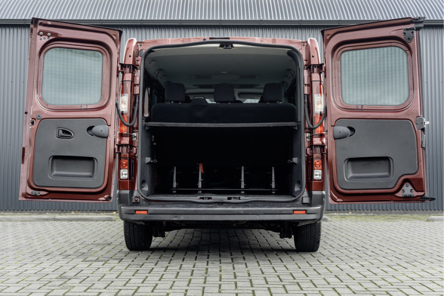 Renault Trafic Blue dCi 150PK | 9-Zits | EX BTW/BPM | LED | Camera | Navigatie | Cruise | Airco | PDC | Euro 6