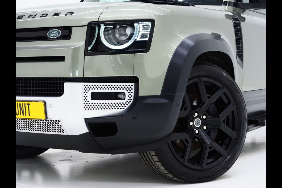 Land Rover Defender 110 2.0 P400e Urban | Panoramadak | Wide Arch | Luchtvering | Meridian | 360 | Sidesteps | Trekhaak