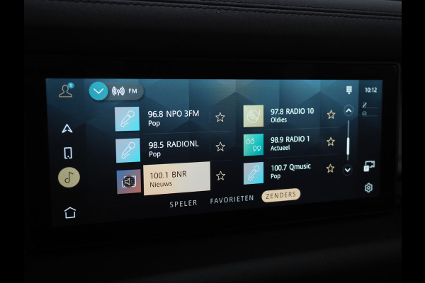 Land Rover Defender 110 2.0 P400e Urban | Panoramadak | Wide Arch | Luchtvering | Meridian | 360 | Sidesteps | Trekhaak