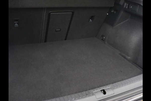 CUPRA Formentor 1.4 eHybrid VZ | 245pk | Stoelverwarming | 360 Camera | Adaptive cruise | Carplay | Navigatie | Sfeerverlichting | Keyless | Sportstoelen | Memory | PHEV | Plug In