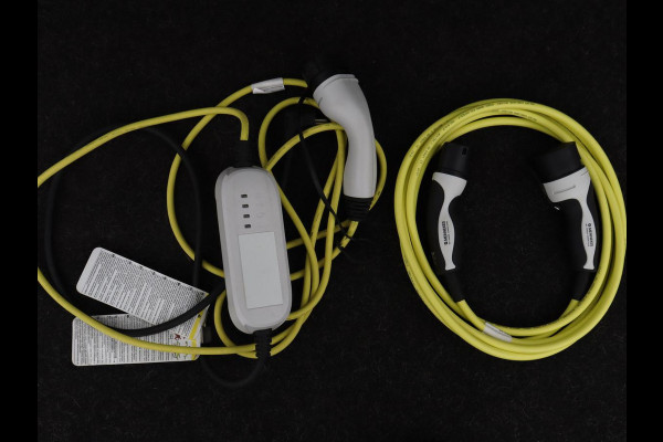 CUPRA Formentor 1.4 eHybrid VZ | 245pk | Stoelverwarming | 360 Camera | Adaptive cruise | Carplay | Navigatie | Sfeerverlichting | Keyless | Sportstoelen | Memory | PHEV | Plug In