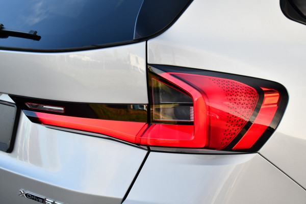 BMW X1 xDrive25e M-Sport Pano Trekhaak Camera 3786km!