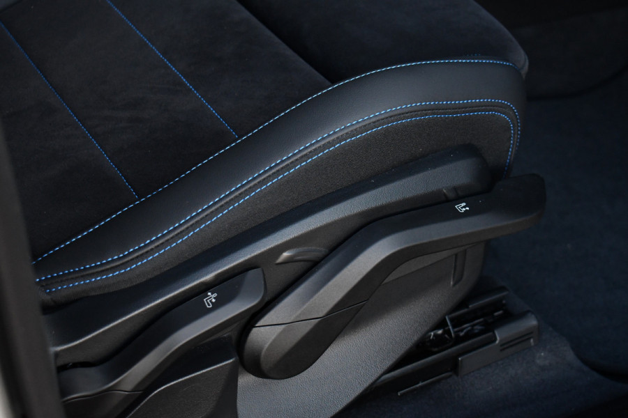 BMW X1 xDrive25e M-Sport Pano Trekhaak Camera 3786km!