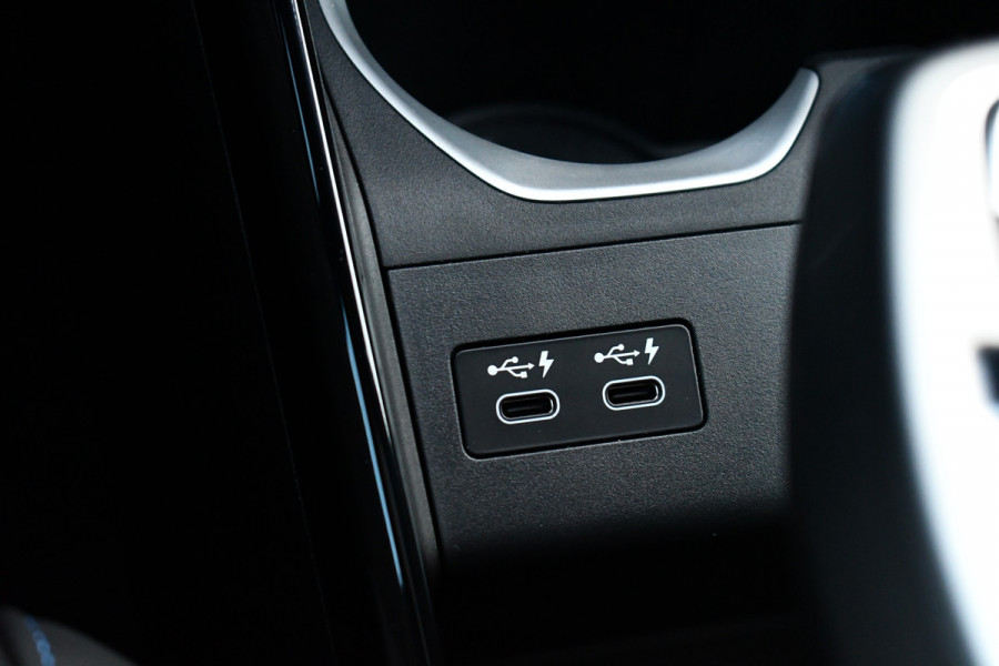 BMW X1 xDrive25e M-Sport Pano Trekhaak Camera 3786km!