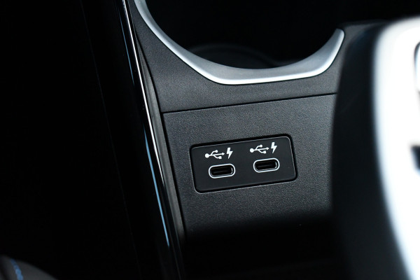 BMW X1 xDrive25e M-Sport Pano Trekhaak Camera 3786km!