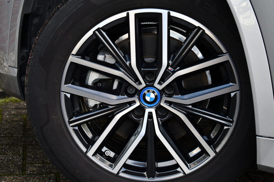 BMW X1 xDrive25e M-Sport Pano Trekhaak Camera 3786km!