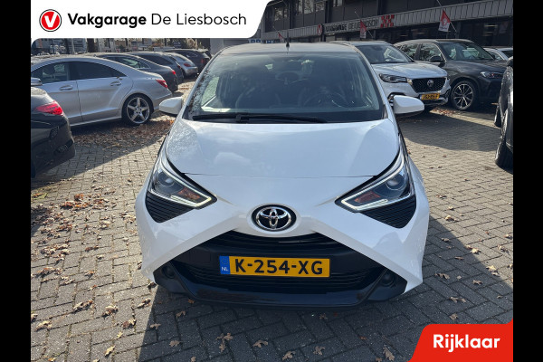 Toyota Aygo 1.0 VVT-i x-play/camera /airco/apple carplay/mf stuur/boeken