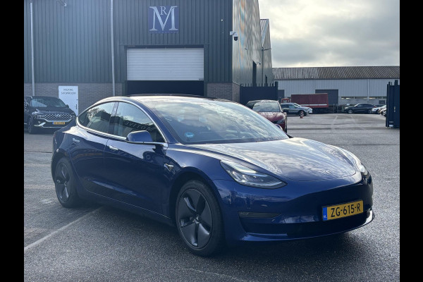 Tesla Model 3 Long Range AWD 75 kWh AFNEEMBARE TREKHAAK | 750KG TREKGEWICHT | ORIGNEEL NL AUTO | RIJKLAAR MET 12 MND BOVAG GARANTIE |