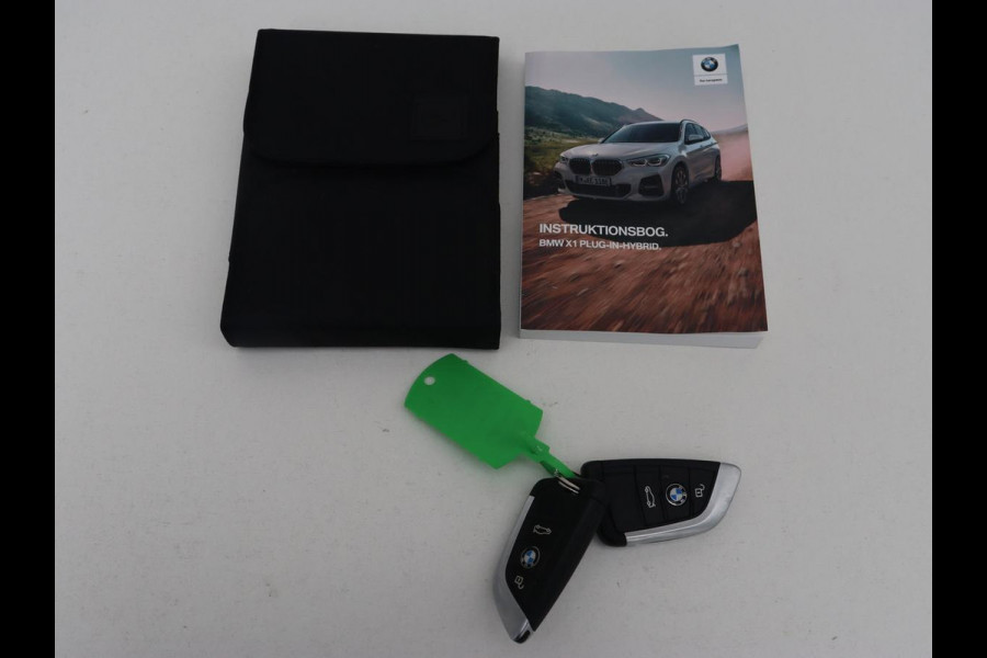 BMW X1 Xdrive25e Edrive Edition | Panoramadak | Stoelverwarming | Full LED | Navigatie | Climate control | Parkeerhulp | Cruise control | PHEV | Plug In