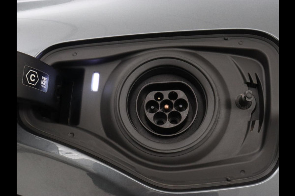 BMW X1 Xdrive25e Edrive Edition | Panoramadak | Stoelverwarming | Full LED | Navigatie | Climate control | Parkeerhulp | Cruise control | PHEV | Plug In