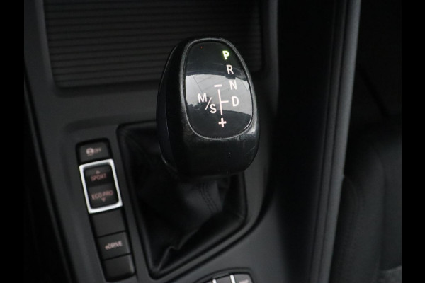 BMW X1 Xdrive25e Edrive Edition | Panoramadak | Stoelverwarming | Full LED | Navigatie | Climate control | Parkeerhulp | Cruise control | PHEV | Plug In