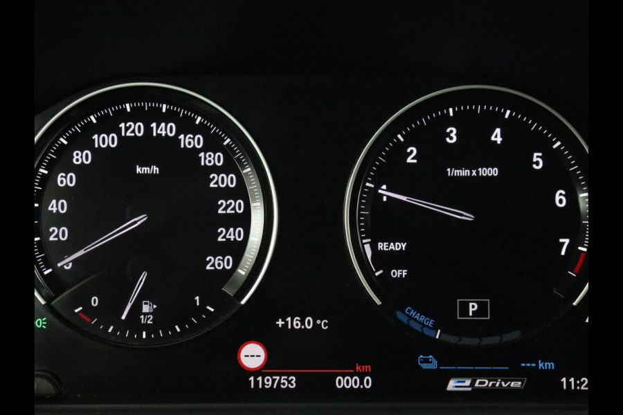 BMW X1 Xdrive25e Edrive Edition | Panoramadak | Stoelverwarming | Full LED | Navigatie | Climate control | Parkeerhulp | Cruise control | PHEV | Plug In