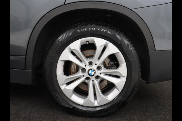 BMW X1 Xdrive25e Edrive Edition | Panoramadak | Stoelverwarming | Full LED | Navigatie | Climate control | Parkeerhulp | Cruise control | PHEV | Plug In