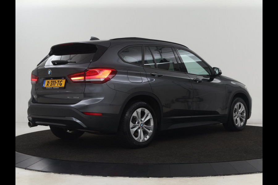BMW X1 Xdrive25e Edrive Edition | Panoramadak | Stoelverwarming | Full LED | Navigatie | Climate control | Parkeerhulp | Cruise control | PHEV | Plug In