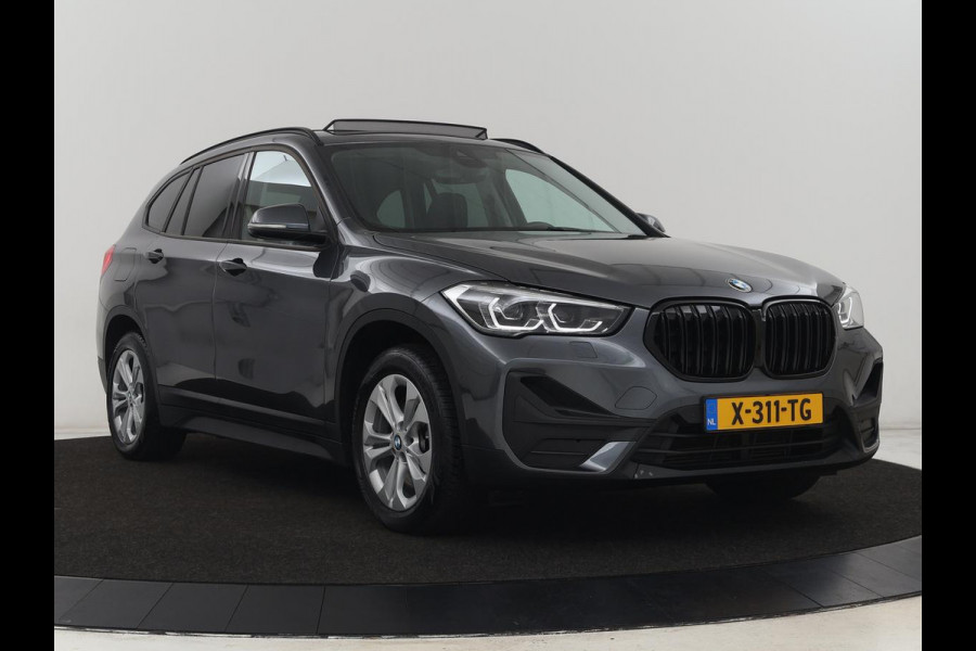 BMW X1 Xdrive25e Edrive Edition | Panoramadak | Stoelverwarming | Full LED | Navigatie | Climate control | Parkeerhulp | Cruise control | PHEV | Plug In
