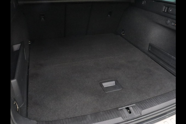 Volkswagen Passat 1.4 TSI PHEV GTE | Trekhaak | Stoelverwarming | Massage | Camera | Carplay | Adaptive cruise | Side Assist | Matrix LED | Navigatie | Parkeerhulp | Plug In