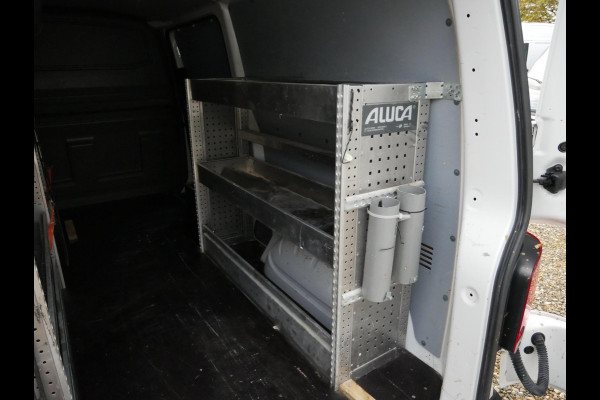 Volkswagen Transporter 2.0 TDI 110PK, L2H1, Airco