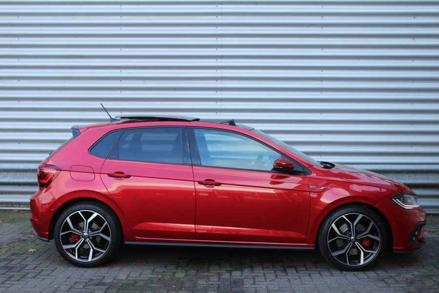 Volkswagen Polo 2.0 TSI 207pk GTI DSG7 Panoramadak Clima Cruise Navi Camera Carplay Dig. Cockpit 18"LMV Stoelverwarming