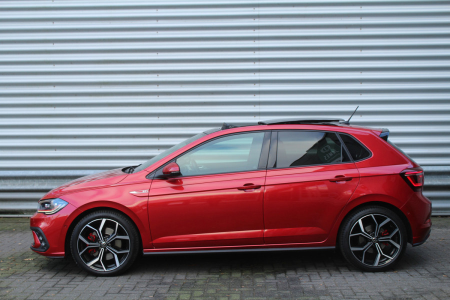 Volkswagen Polo 2.0 TSI 207pk GTI DSG7 Panoramadak Clima Cruise Navi Camera Carplay Dig. Cockpit 18"LMV Stoelverwarming
